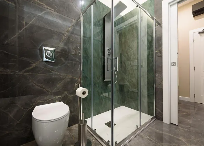 Konukevi Deda & Fove 4*