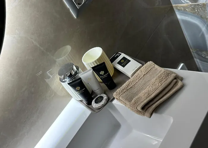 Konukevi Deda & Fove 4*