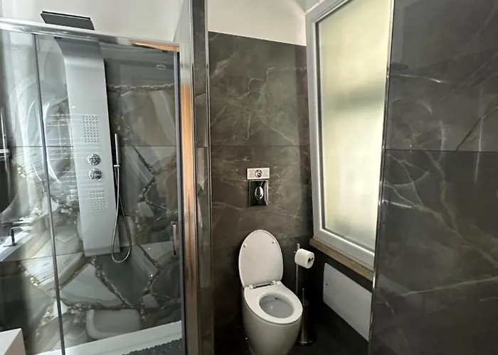 Konukevi Deda & Fove 4*